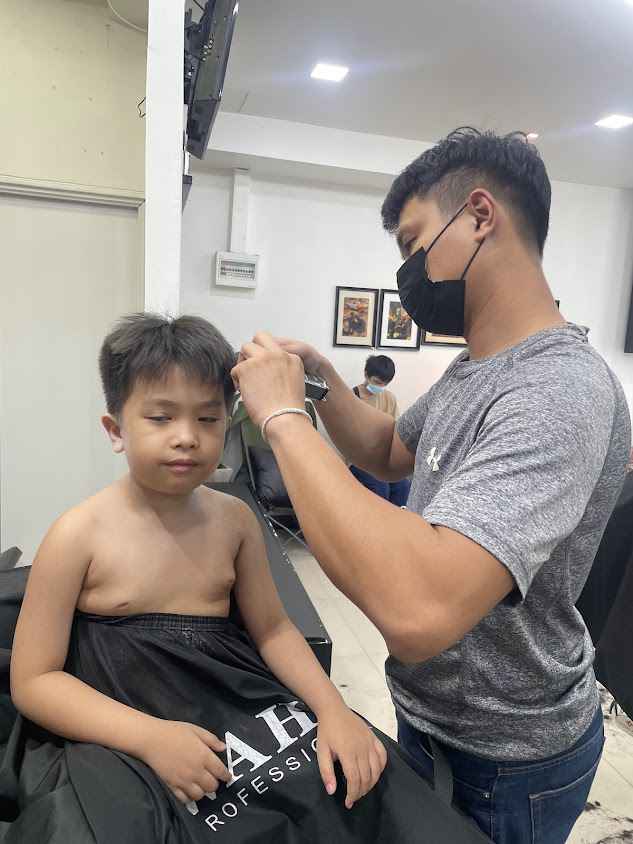 LONDON Barber ตัดผมชาย อุดรธานี - 2
