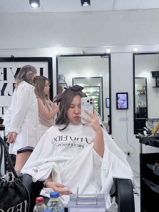 LOVELY HAIRCUT ️ - 2