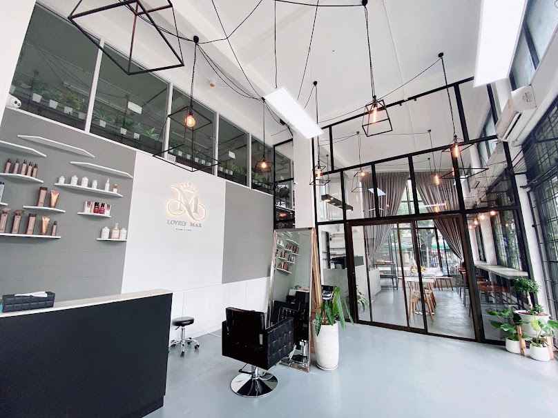 Lovely Max Salon & Cafe - 3