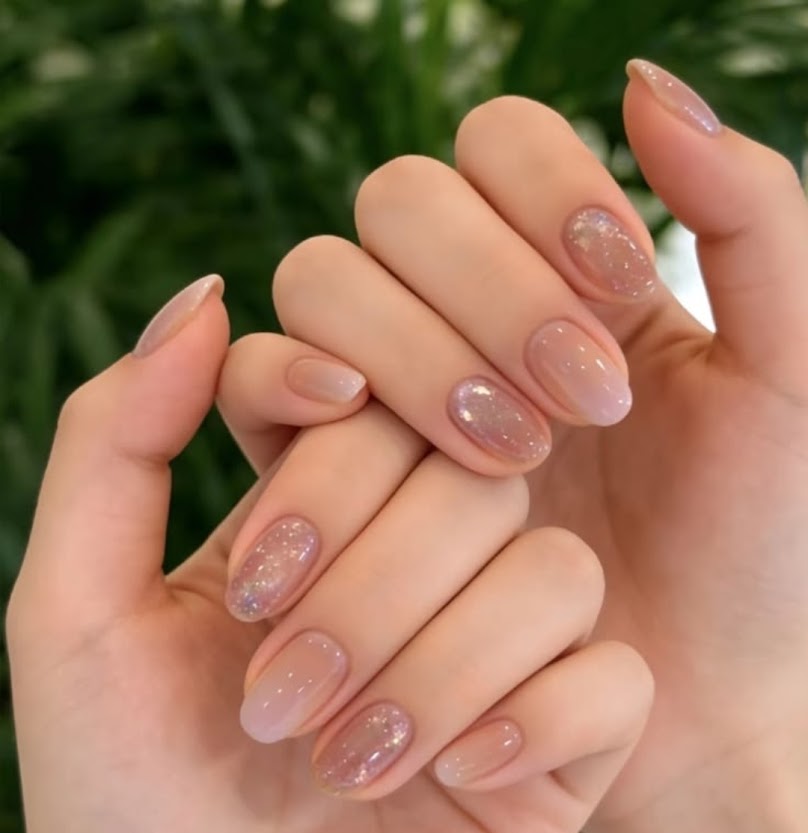 Lux Nail Spa ร้านเล็บเชียงใหม่ - ทาสีเจล ต่อเล็บ สปาเล็บ ต่อขนตาเชียงใหม่ Waxขน เล็บเจ้าสาวเชียงใหม่
