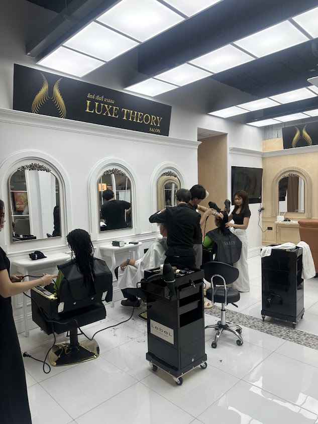 LUXE THEORY SALON - 4