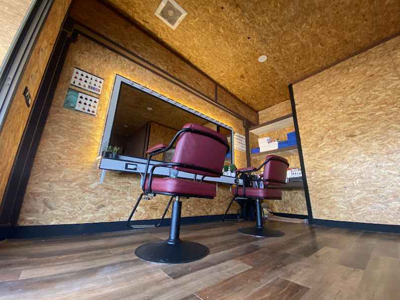MAY JIRA Hair & Beauly Salon ร้านเสริมสวยภูเก็ต-ตาบิ้วตี้ - 2