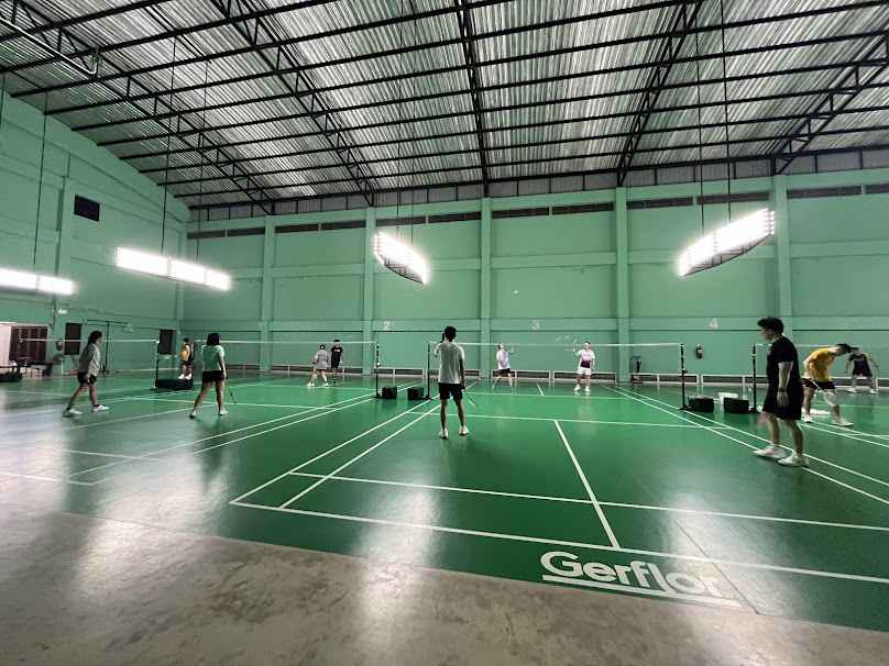 Mega Badminton บางนา กม.10