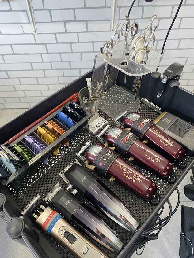 Men's Cut Barbershop - 2