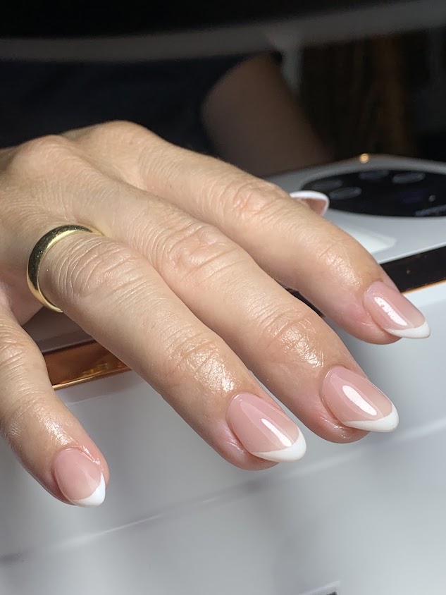 Meow Nail Studio ทำเล็บเจล