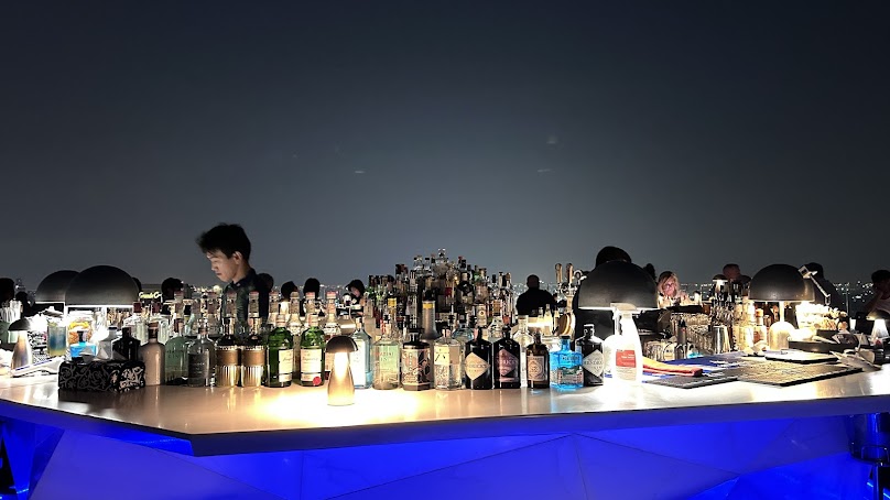 Moon Bar - 2