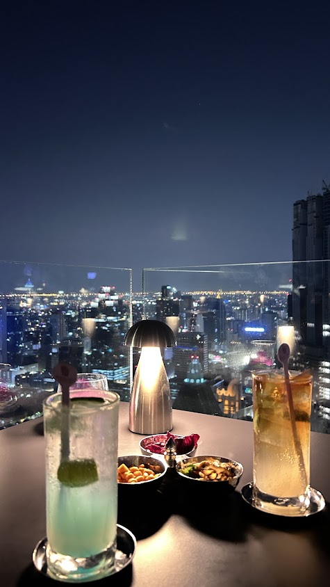 Moon Bar - 4