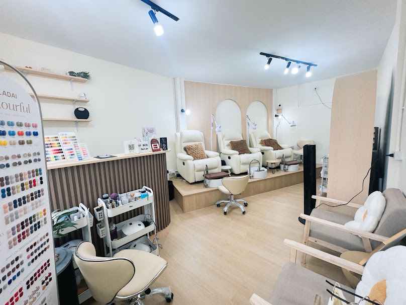 Nail and Beauty House