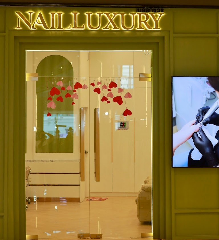 Nailuxury
