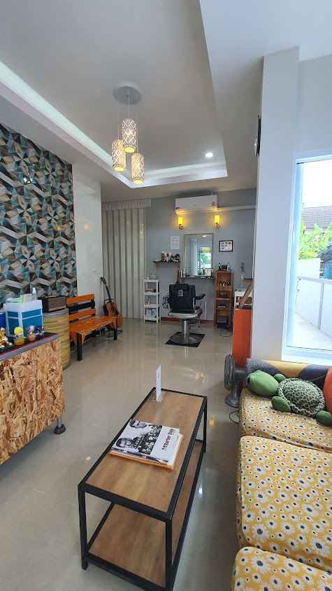 Narong barber - 2