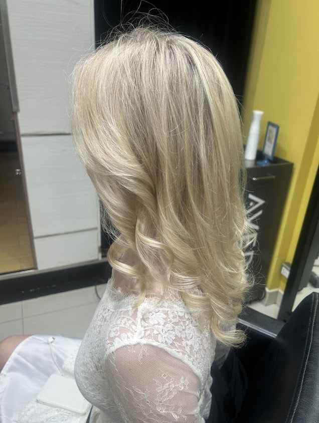 Newyork Aveda Nimman hair studio - 2