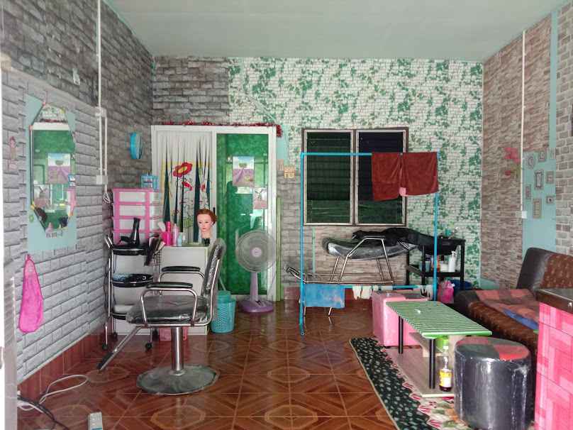 Nidnoi Salon 1990