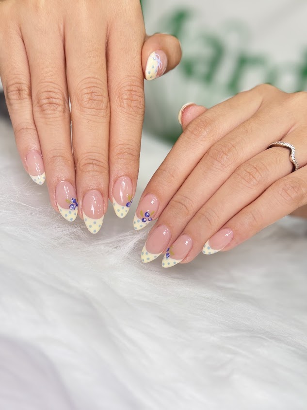 Nifty nail