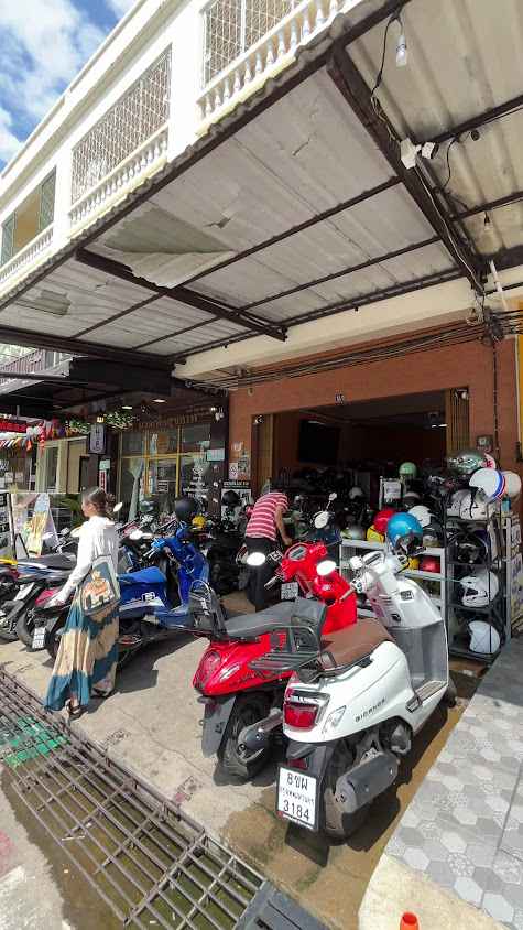 NIMMAN13 RENTAL CAR&MOTORCYCLE รถเช่าเชียงใหม่ 摩托车出租 - 3