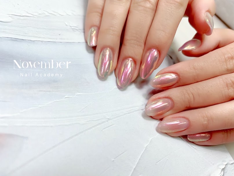 November Nail Academy สถาบันสอนทำเล็บครบวงจร