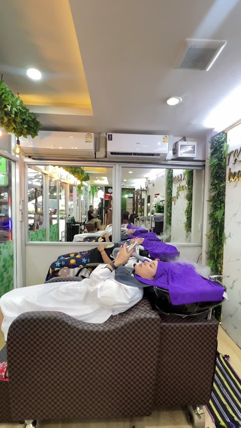 Oh My God Salon - 4