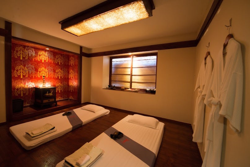 Peak Spa & Beauty Salon - 2