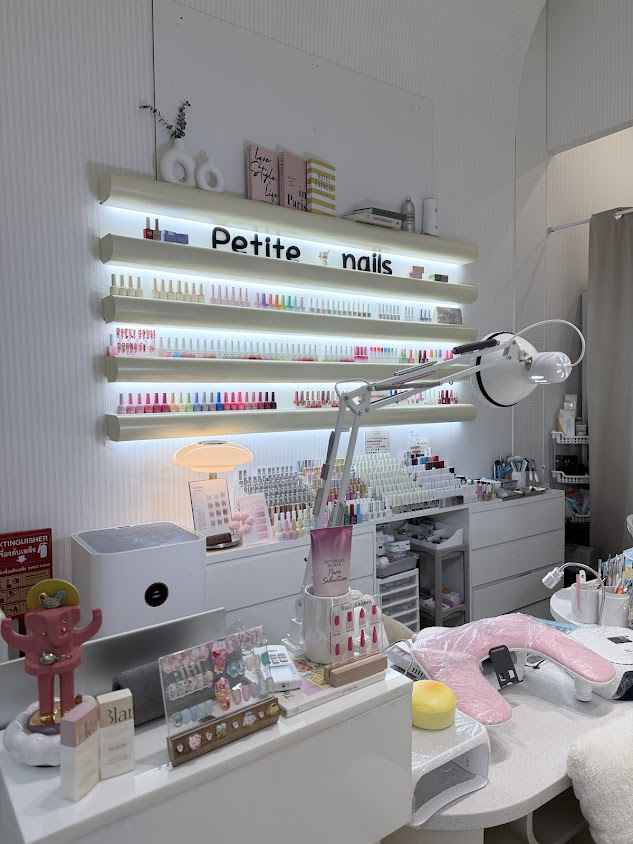 Petite Nails Studio