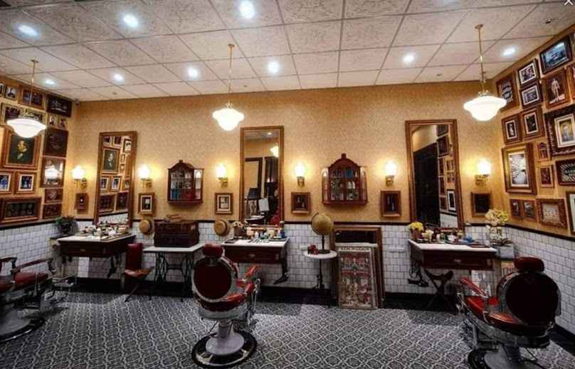 Pheen Barber Shop at Food Villa Ratchapruek - 4