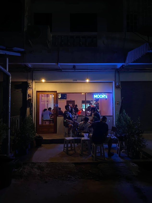 Phrae-ris-Bar & Restaurant - 3