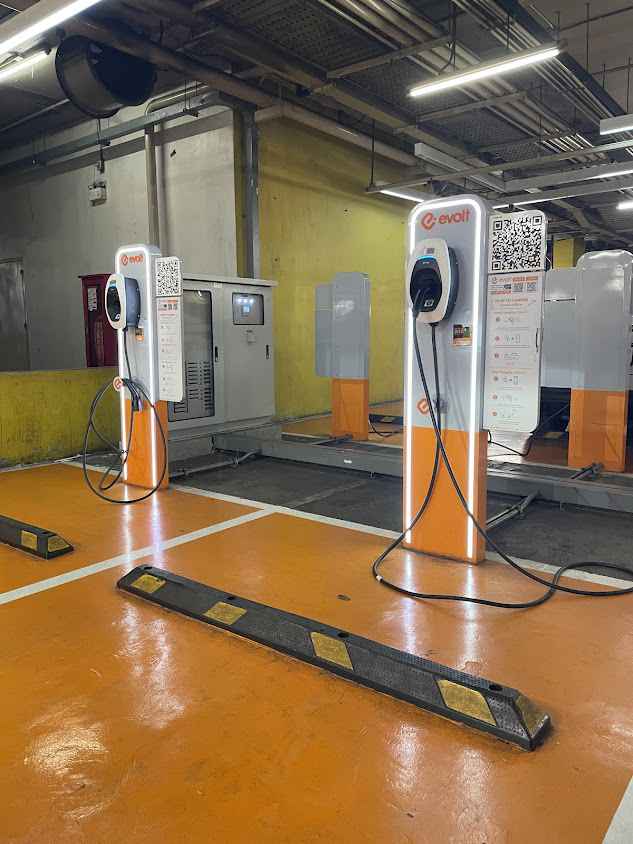 Porsche Destination Charging - 2