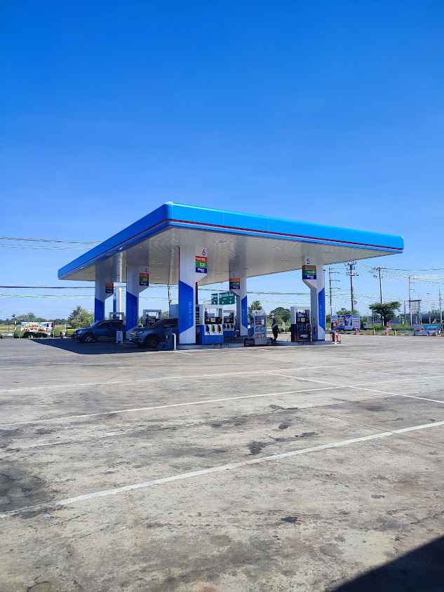 PTT gas station. - 1