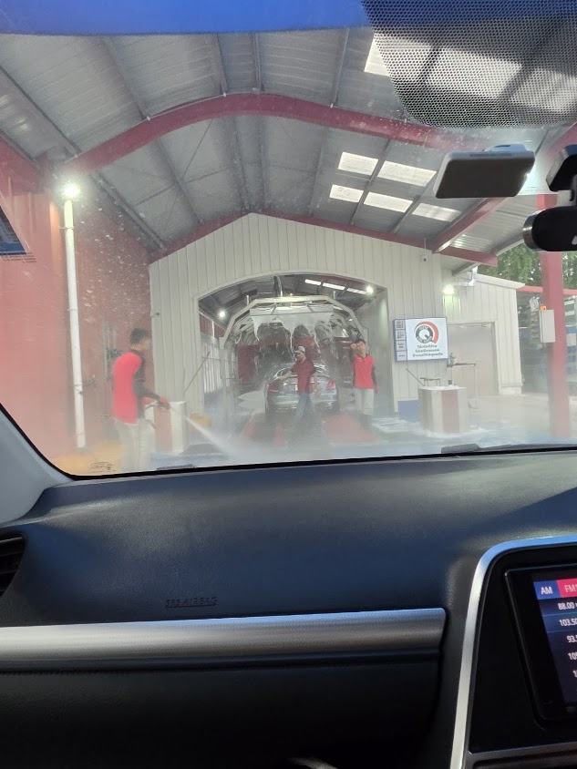 Quik Car Wash ร้านล้างรถอัตโนมัติ - 3