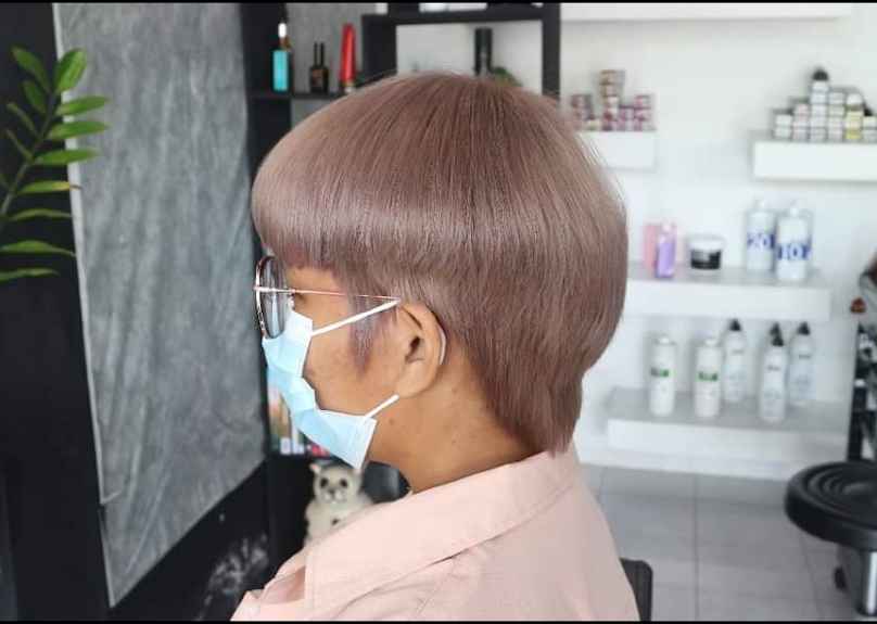 R&B hair salon