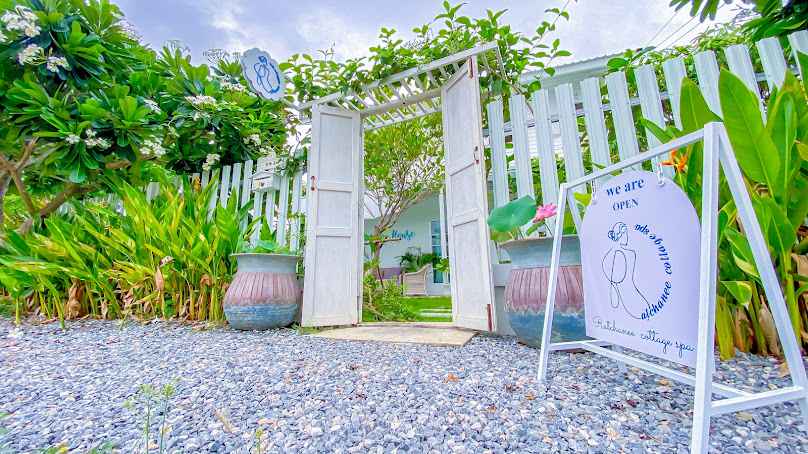 Ratchanee cottage spa
