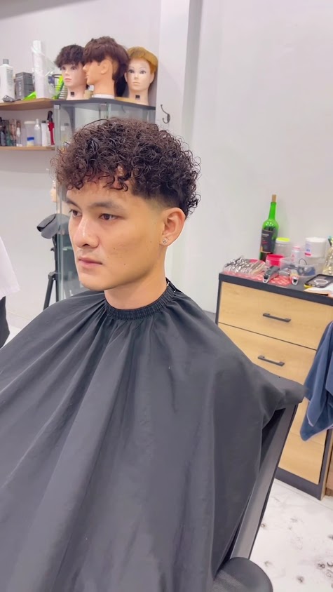 REBORN BARBER SHOP