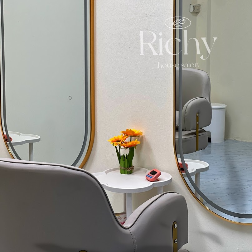 Richy House Salon