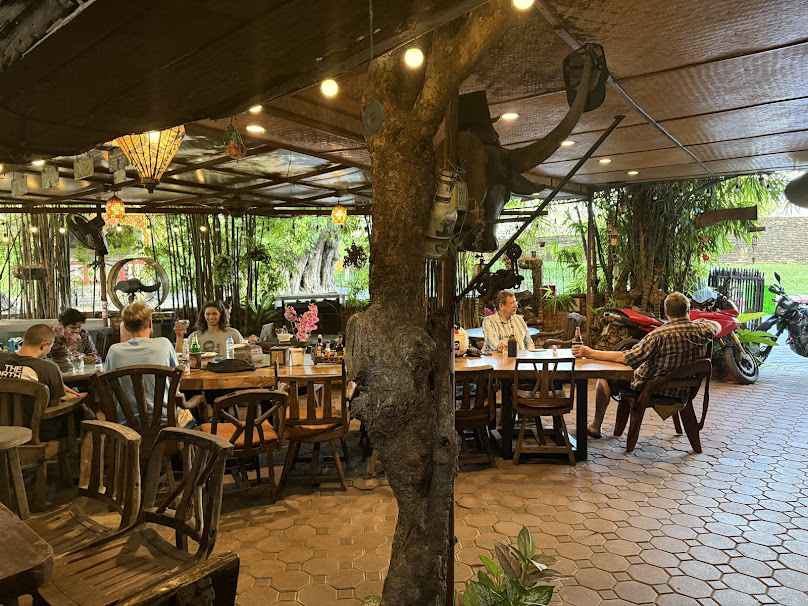 Rider's Corner Bar & Restaurant