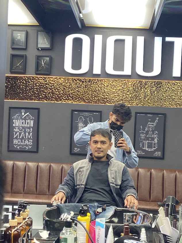 Royal Star hair salon - 3
