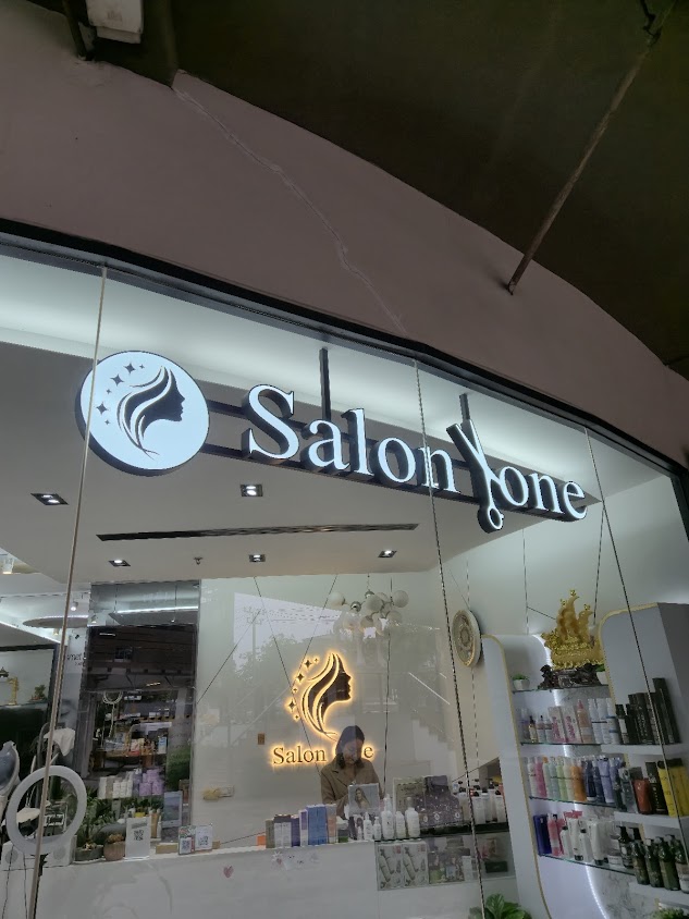 Salon One & Beauty - 4