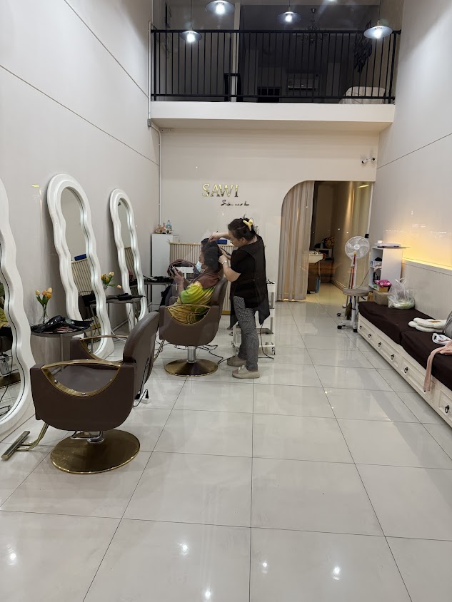 Sawi Salon Near BU - 4