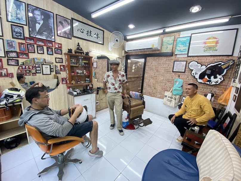 Seven barber shop ในปั๊มบางจาก - 3