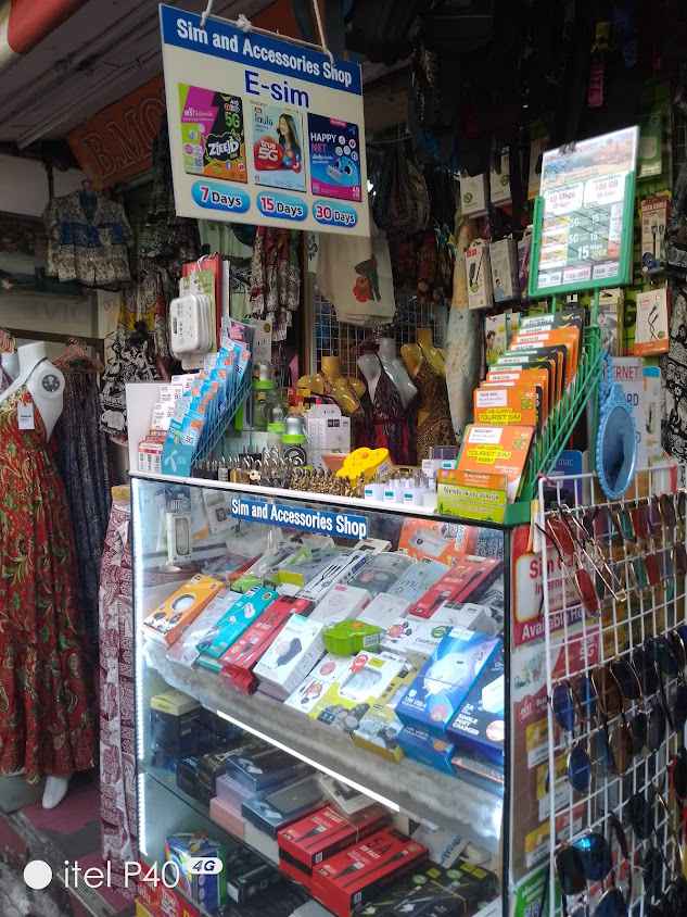 Sim and accessories shop - 4
