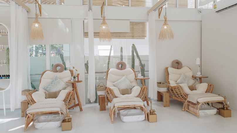 SIX-NATURES ORGANIC NAIL SPA (NIMMAN9)
