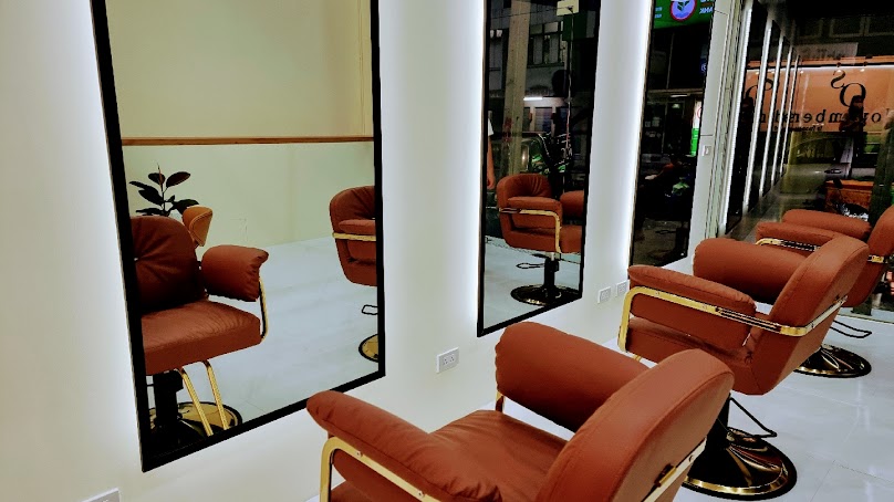 So November Salon x F CUT BARBER