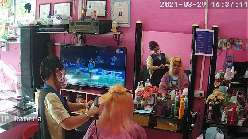 Somsak Salon Haircut and Beauty School - 3