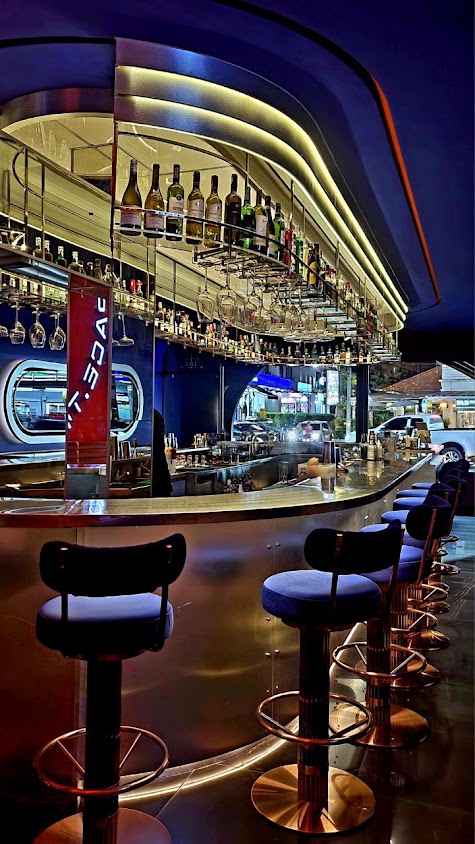 Spacetime Bar