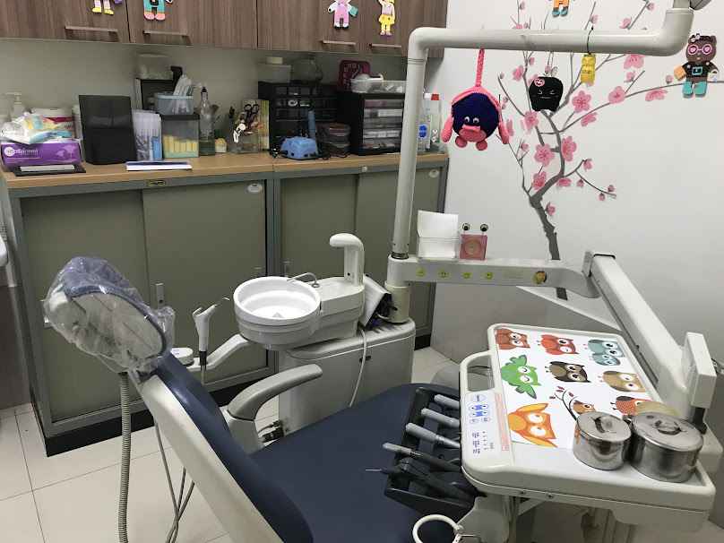 Spark Dental Clinic🦷🔧 : คลินิกทันตกรรม สปาร์ก- (ศูนย์รากฟันเทียม จัดฟันใส และวีเนียร์ ) - ตลาดโบ๊เบ๊ คลองมหานาค - 3