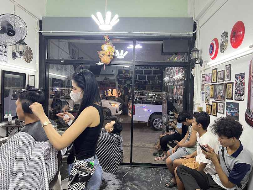 Sutin Barber Shop (ร้านตัดผมสุทิน) - 4