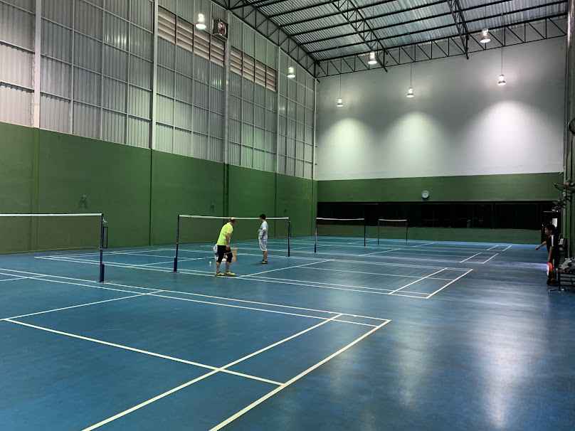 Thanacity badminton course