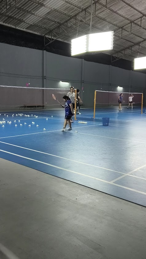 The 1(one) badminton - korat - 2