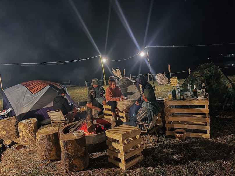 The Hills Camping Bar - 1