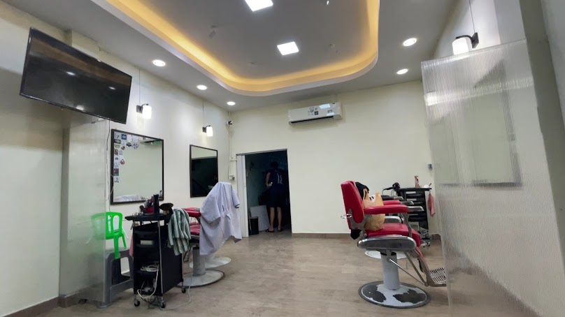 The house old school barbershop -ร้านตัดผมชายนครสวรรค์ - 3