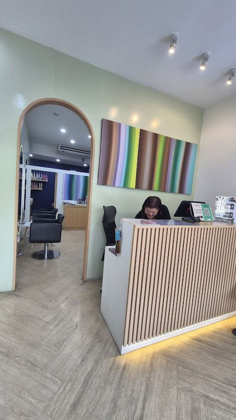 The Infinite Hair Salon - 4