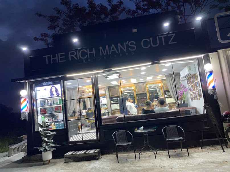 THE RICH MAN'S CUTZ BARBER ร้านตัดผมชาย - 2