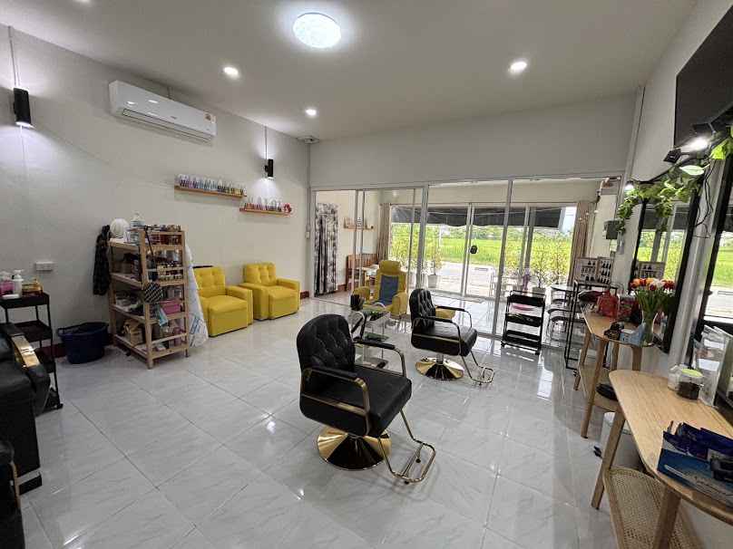 Thitapat salon - 3